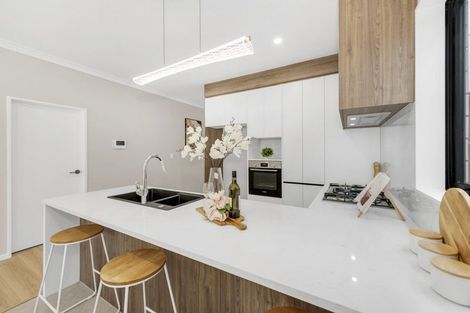 Photo of property in 3 Ripa Street, Flat Bush, Auckland, 2019