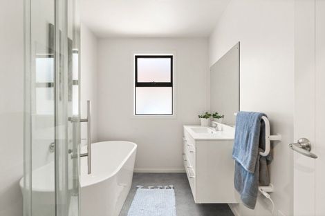 Photo of property in 8 Boundary Road, Kinmont Park, Mosgiel, 9024