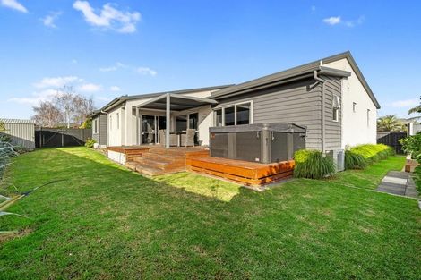 Photo of property in 7 Barrington Drive, Huntington, Hamilton, 3210