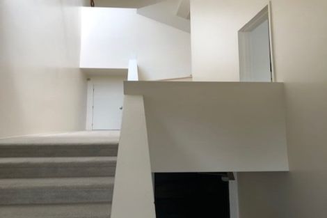 Photo of property in 1/7 Calypso Place, Rothesay Bay, Auckland, 0630