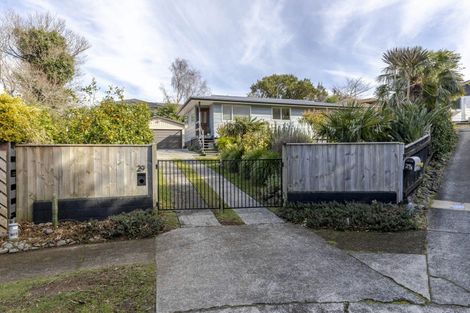 Photo of property in 29 Kenmore Street, Westown, New Plymouth, 4310