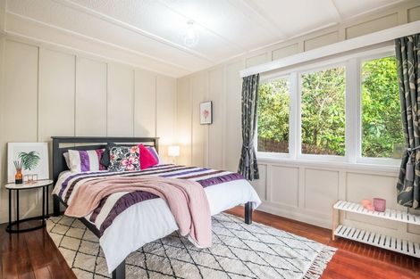 Photo of property in 2/39 Lysander Crescent, Beach Haven, Auckland, 0626