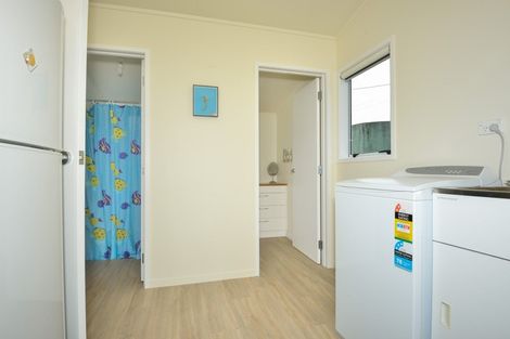 Photo of property in 5 Pipi Crescent, Mahia, 4198