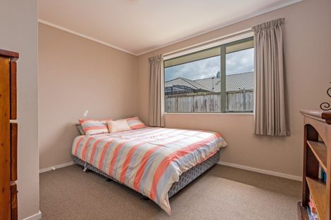 Photo of property in 11 Branigan Parade, Kelvin Grove, Palmerston North, 4414