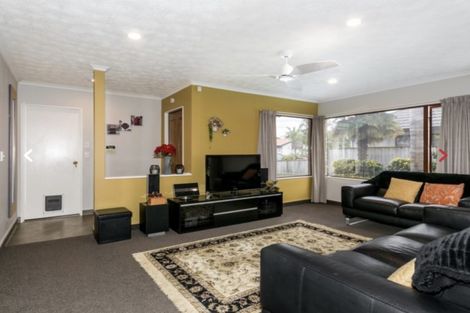 Photo of property in 19 Bucksburn Place, Greenmeadows, Napier, 4112