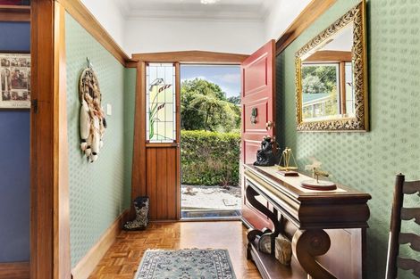 Photo of property in 166 Wadestown Road, Wadestown, Wellington, 6012