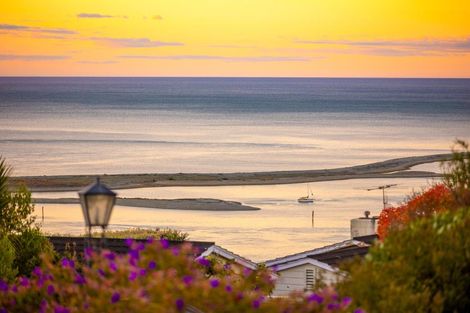 Photo of property in 93 Princes Drive, Britannia Heights, Nelson, 7010