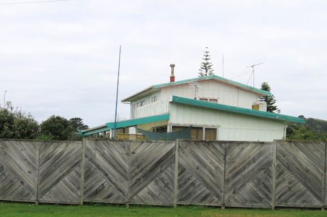 Photo of property in 13 Hahei Beach Road, Hahei, Whitianga, 3591