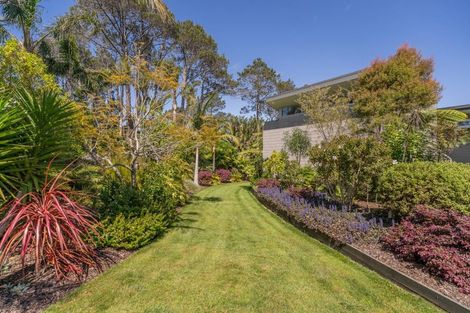 Photo of property in 47 Sarahs Hill, Hahei, Whitianga, 3591