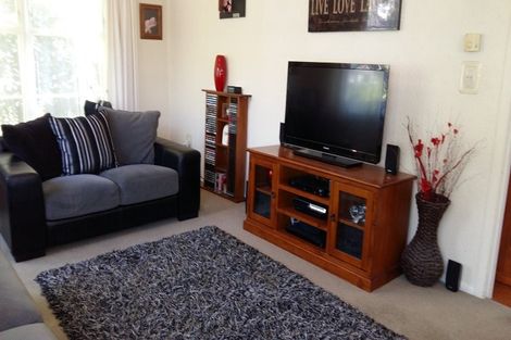 Photo of property in 7 Terrance Grove, Paparangi, Wellington, 6037