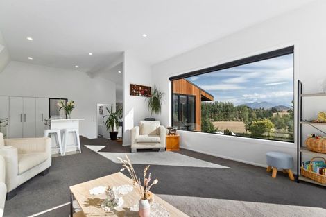 Photo of property in 73 Cotter Avenue, Arrowtown, 9302