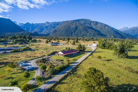 Photo of property in Misty Peaks B And B, 105 Cook Flat Road, Fox Glacier, 7886