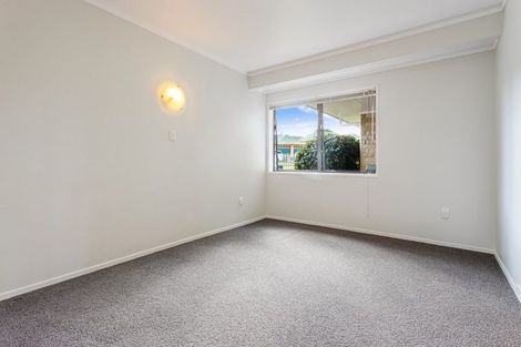 Photo of property in 4 Marlin Street, West Harbour, Auckland, 0618