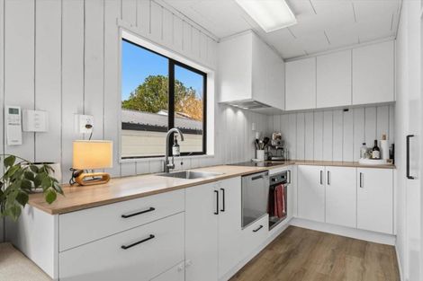 Photo of property in 28 Princess Street, Te Puke, 3119