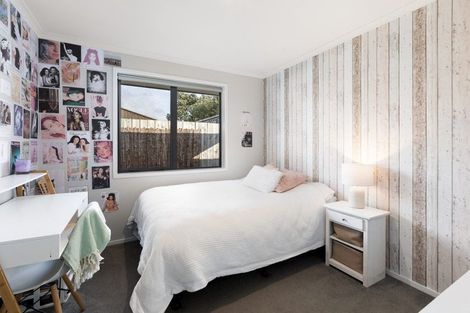 Photo of property in 15 Ian Place, Waihi Beach, 3611