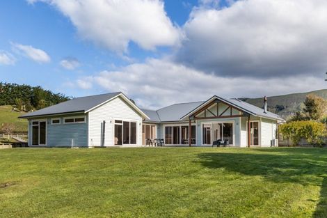 Photo of property in 23 Waipuka Road, Waimarama, Havelock North, 4294