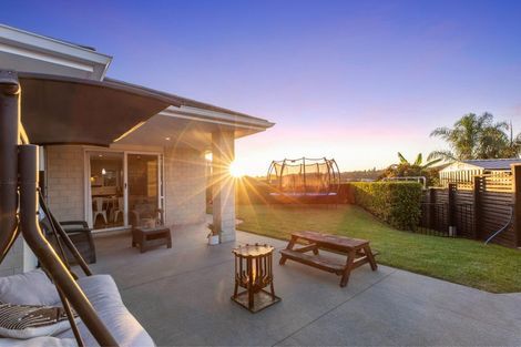 Photo of property in 11 Caldera Close, Pyes Pa, Tauranga, 3112