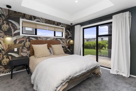 Photo of property in 45 Te Ara Kawakahia, Waikanae, 5036