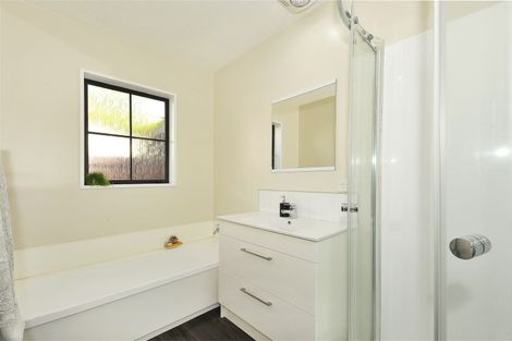Photo of property in 1/117 Gilberthorpes Road, Hei Hei, Christchurch, 8042