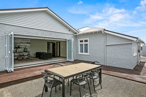 Photo of property in 2 Rawhiti Street, Vogeltown, New Plymouth, 4310