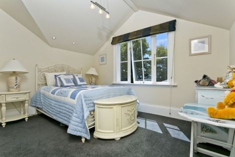 Photo of property in 1 Mozeley Avenue, Devonport, Auckland, 0624