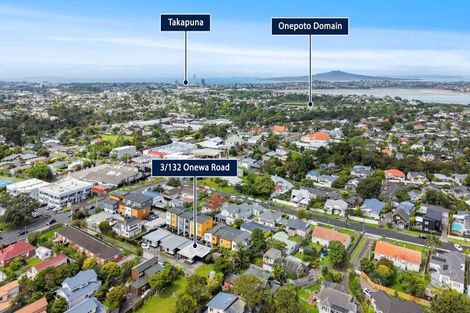 Photo of property in 3/132 Onewa Road, Northcote, Auckland, 0627