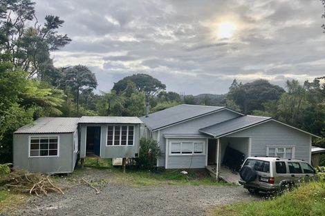 Photo of property in 23 Rimu Road, Oratia, Auckland, 0604