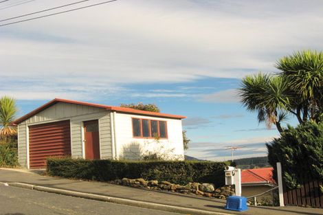 Photo of property in 16 Agnes Street, Kenmure, Dunedin, 9011