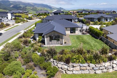 Photo of property in 2 Huntaway Close, Stoke, Nelson, 7011