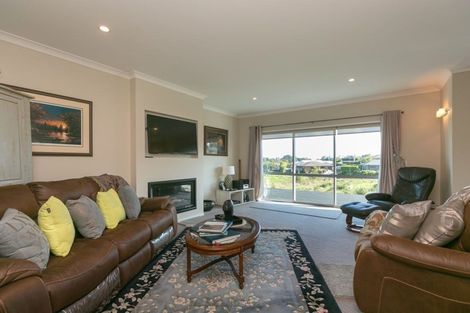 Photo of property in 44a Ainslee Street, Highlands Park, New Plymouth, 4312