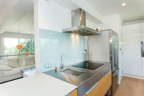 Photo of property in 2 Frances Street, Okitu, Gisborne, 4010