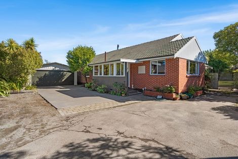 Photo of property in 2/151 Yaldhurst Road, Sockburn, Christchurch, 8042