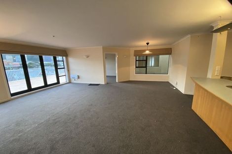 Photo of property in Endeavour Apartments, 6/125 Thorndon Quay, Pipitea, Wellington, 6011