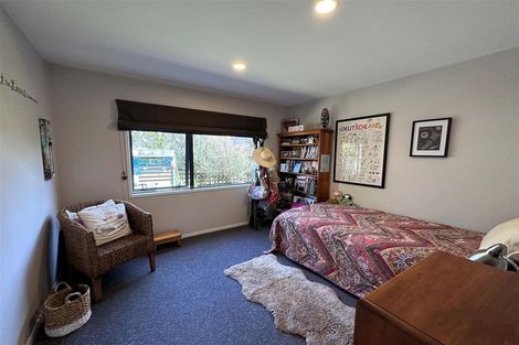 Photo of property in 9a Holden Avenue, Holdens Bay, Rotorua, 3010