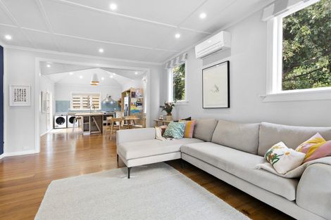 Photo of property in 265 Muritai Road, Eastbourne, Lower Hutt, 5013