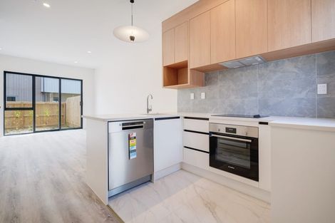 Photo of property in 5 Tokarewa Close, Mount Wellington, Auckland, 1062