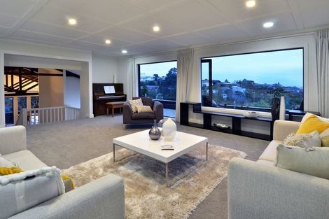 Photo of property in 73 Braemar Road, Castor Bay, Auckland, 0620