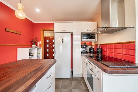 Photo of property in 50 Seddon Street, Wallaceville, Upper Hutt, 5018