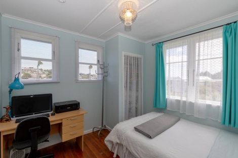Photo of property in 11 Milford Avenue, Calton Hill, Dunedin, 9012