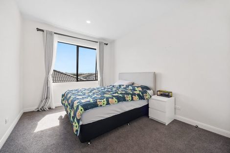 Photo of property in 2 Drumnaconagher Road, Flat Bush, Auckland, 2019