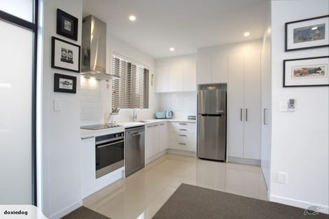 Photo of property in 5/50 Ocean View Road, Northcote, Auckland, 0627