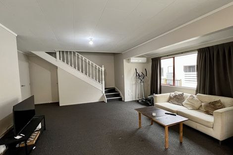 Photo of property in 5 Emmadale Lane, Hamilton East, Hamilton, 3216