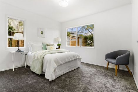 Photo of property in 10 Wirihana Road, Titirangi, Auckland, 0604