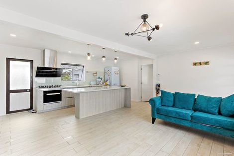 Photo of property in 1/86 Universal Drive, Henderson, Auckland, 0610