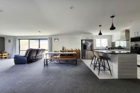 Photo of property in 126 Melksham Drive, Churton Park, Wellington, 6037