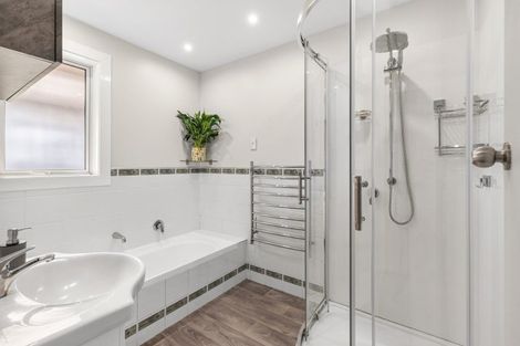 Photo of property in 66 Oakfield Crescent, Pukete, Hamilton, 3200