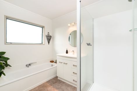 Photo of property in 71 Osprey Drive, Welcome Bay, Tauranga, 3112