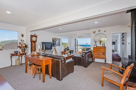 Photo of property in 16 Herewini Street, Titahi Bay, Porirua, 5022