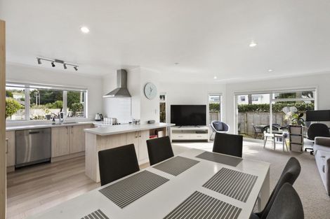 Photo of property in 41 Elizabeth Street, Orewa, 0931