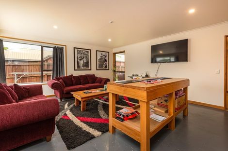 Photo of property in 28 Cricklewood Place, Avonhead, Christchurch, 8042